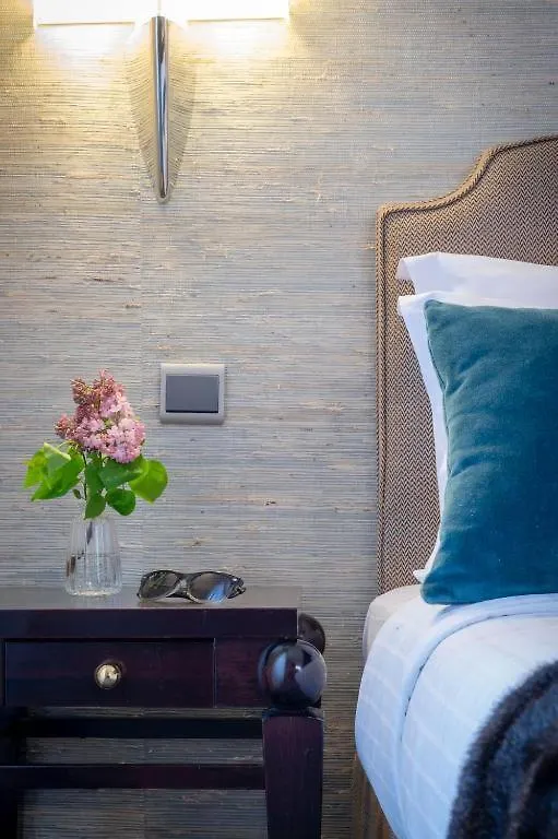 Delavigne Hotel 3*