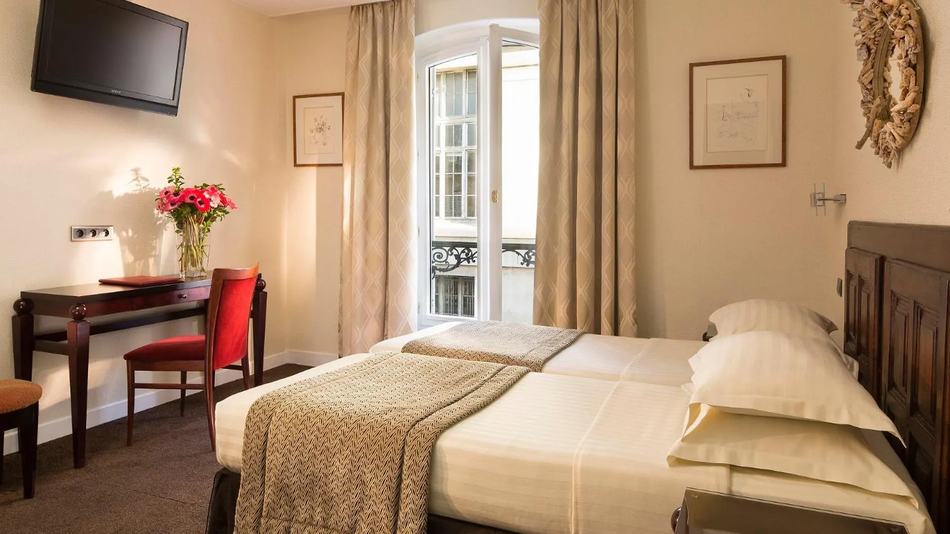 Delavigne Hotel